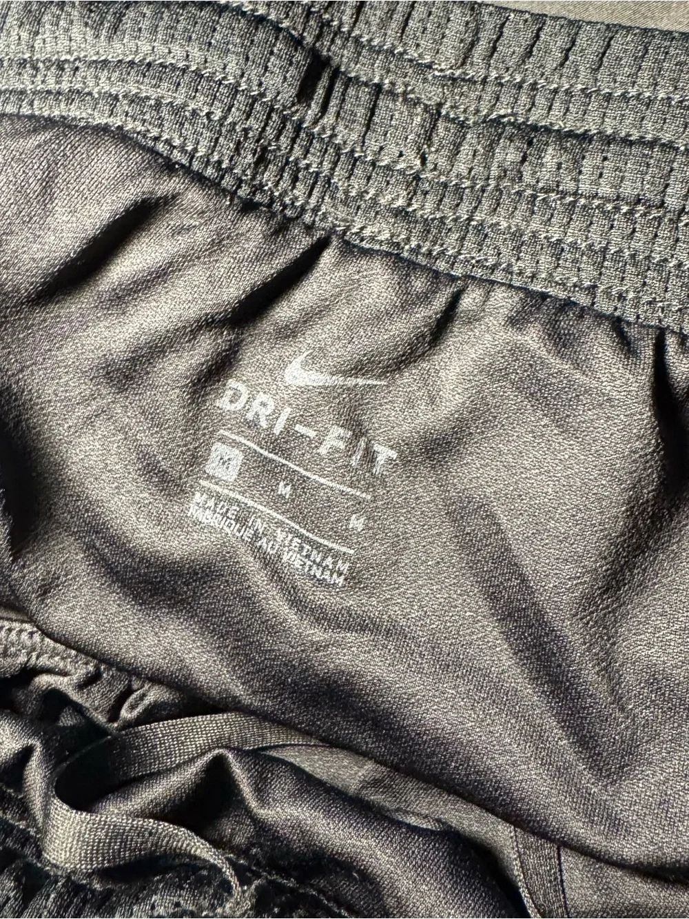 Workout Nike athletic women’s black running shorts medium🪐